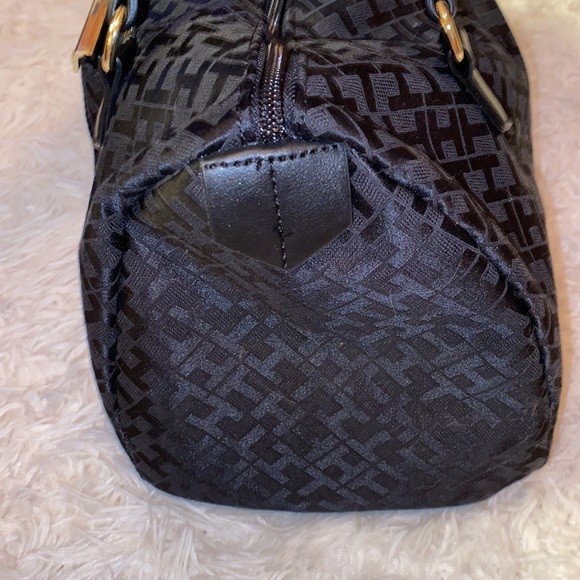 Tommy Hilfiger Handbag - Picture 7 of 13